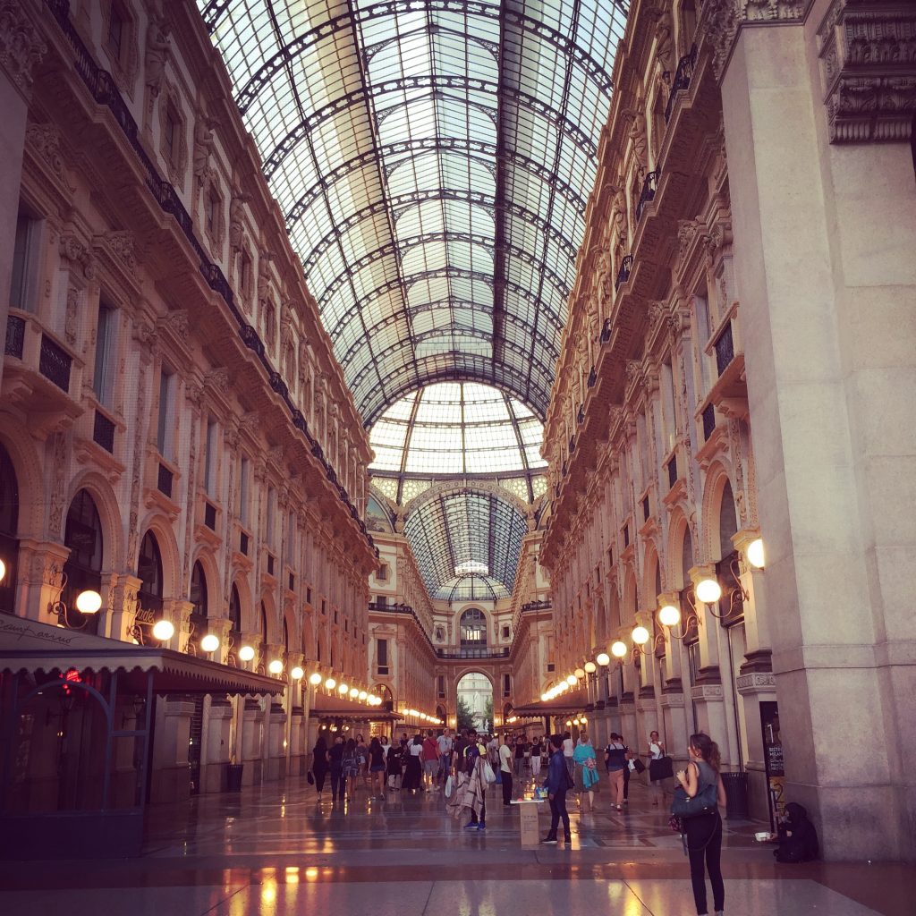 interieur gallerie vittorio emanuelle II