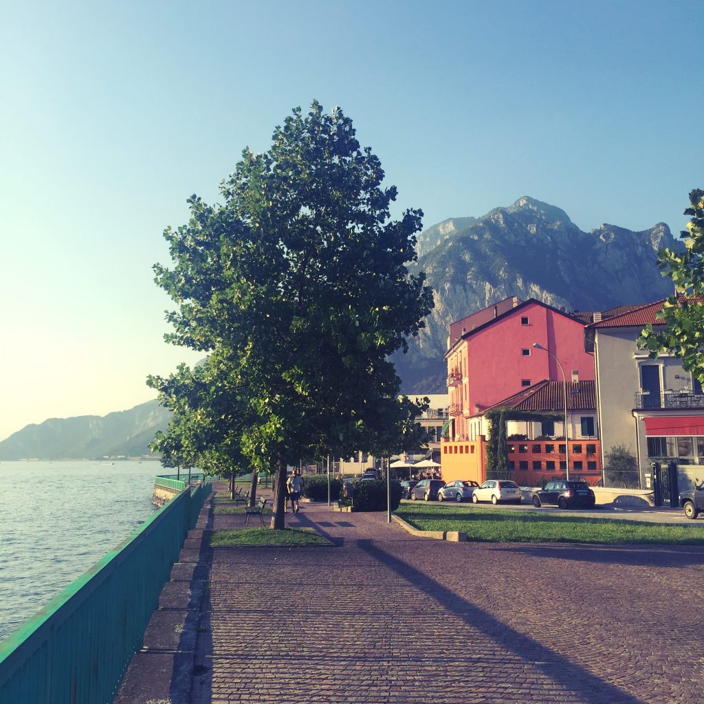 lecco - nappy pretty girl