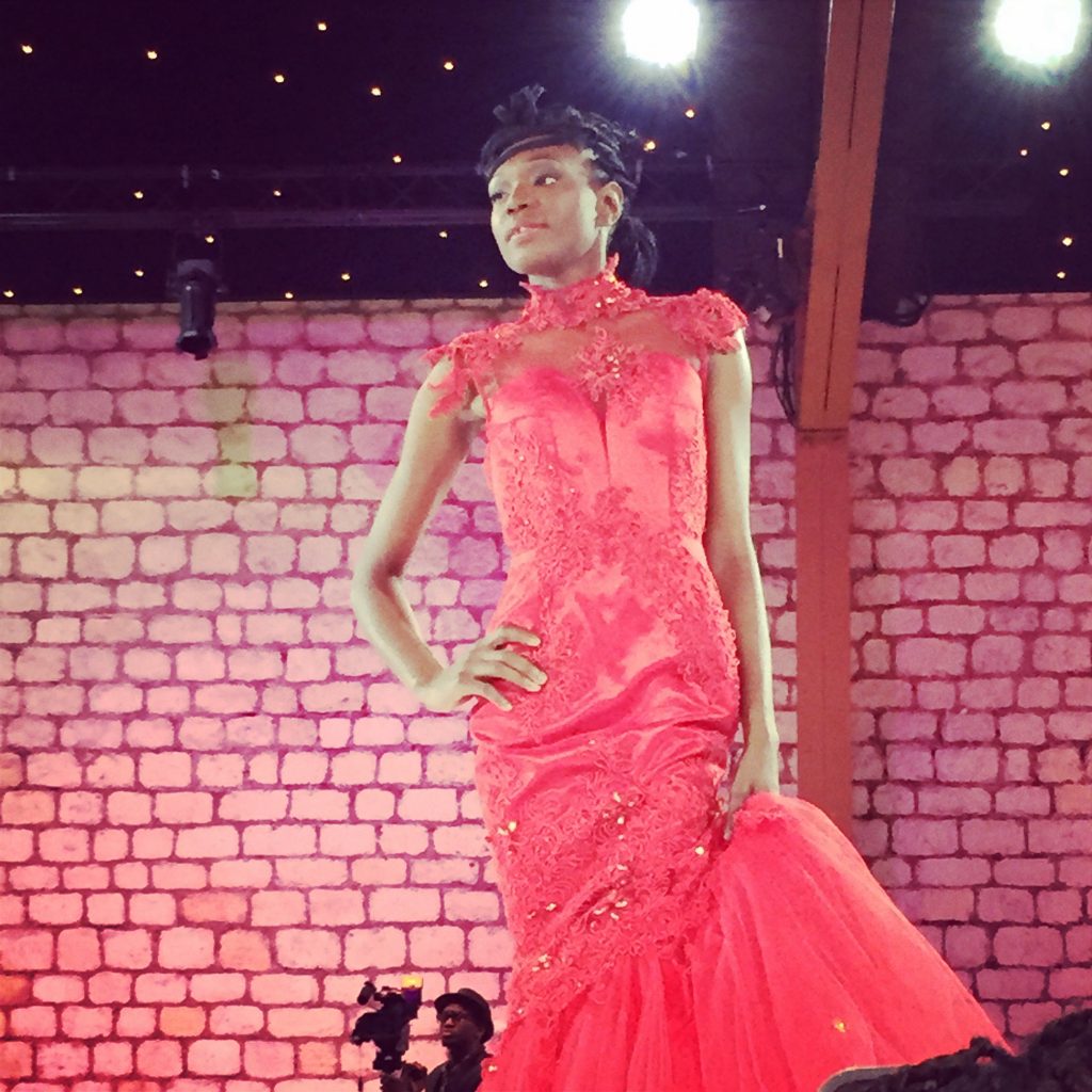 défilé5 - Afro Wedding Party - nappy pretty girl